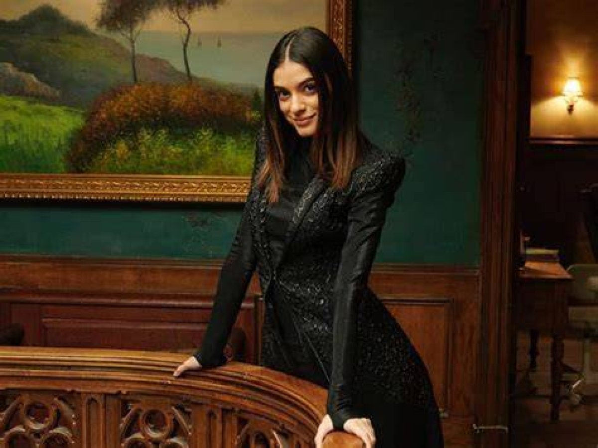 All About Locke and Key Actress Laysla De Oliveira Biography