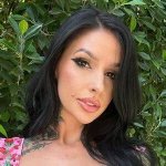 Angela Mazzanti Biography, Age, Height, Husband, Net Worth, Family |