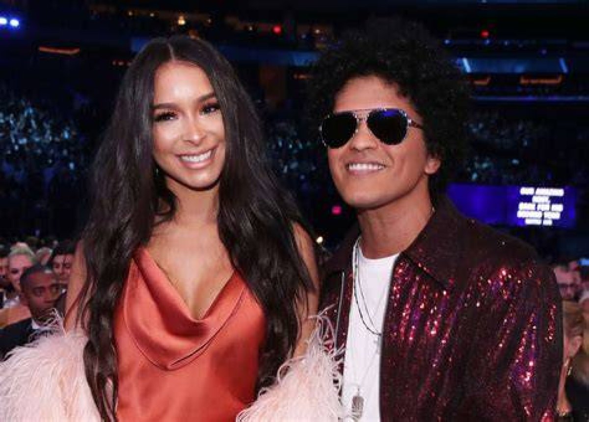 Are Bruno Mars and Girlfriend Jessica Caban Getting Married? ·