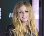 Avril Lavigne Biography - Facts, Childhood, Family Life & Achievements