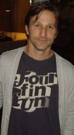 Breckin Meyer Height, Weight, Age, Girlfriend, Biography, Family, Facts