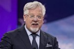 Ceo of Theblaze, Glenn Beck Tied the Knot Two Times. Who Are His Wives? Know About His Married Life ·
