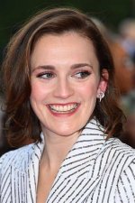 Charlotte Ritchie Sexuality | Is Not Gay but Came out as Queer | Meet Her Partner Mae Martin