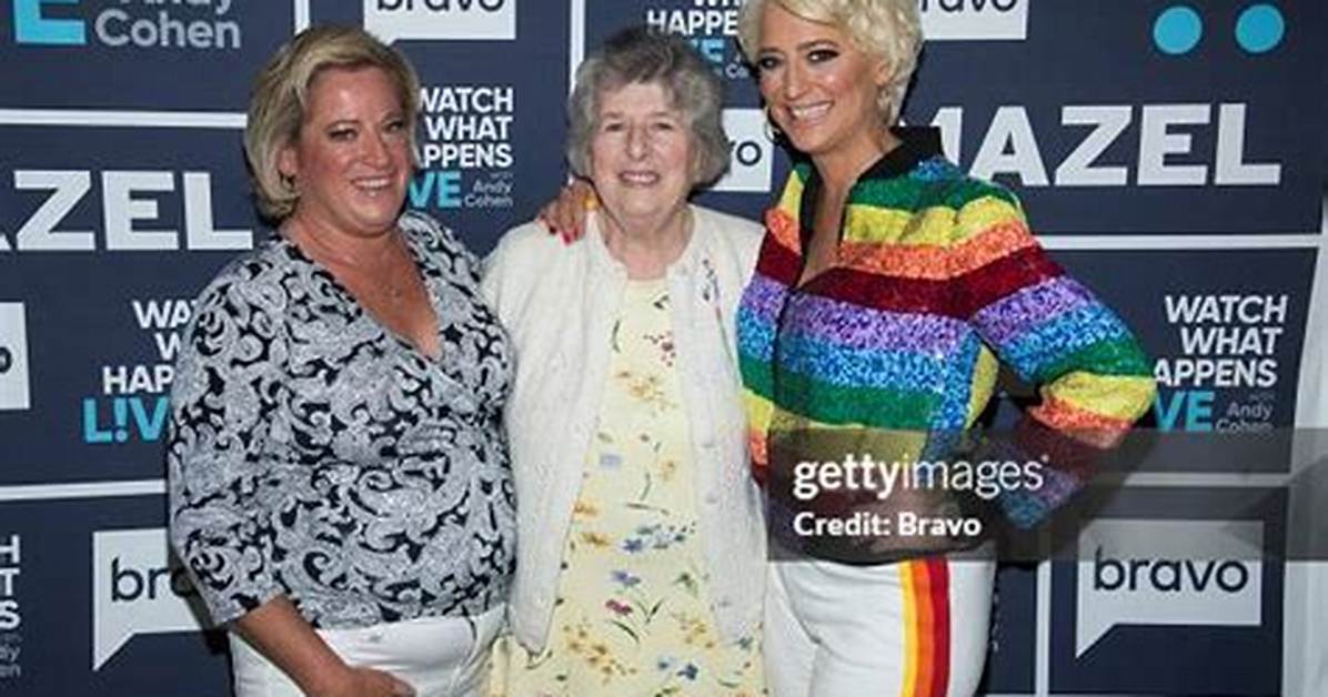 Dorinda Medley Sister Melinda Handlowich and Brother Johnny ·