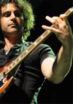 Dweezil Zappa: the Musical Legacy of Frank Zappa's Son