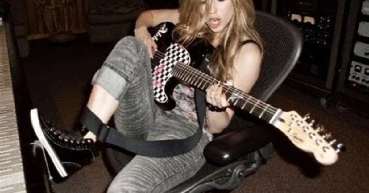 Embracing the Spirit of the Rockstar Avril Lavigne