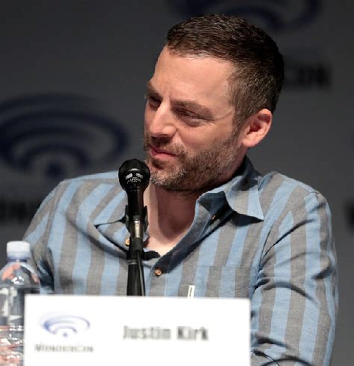 Exploring the Intriguing World of Justin Kirk Relationships