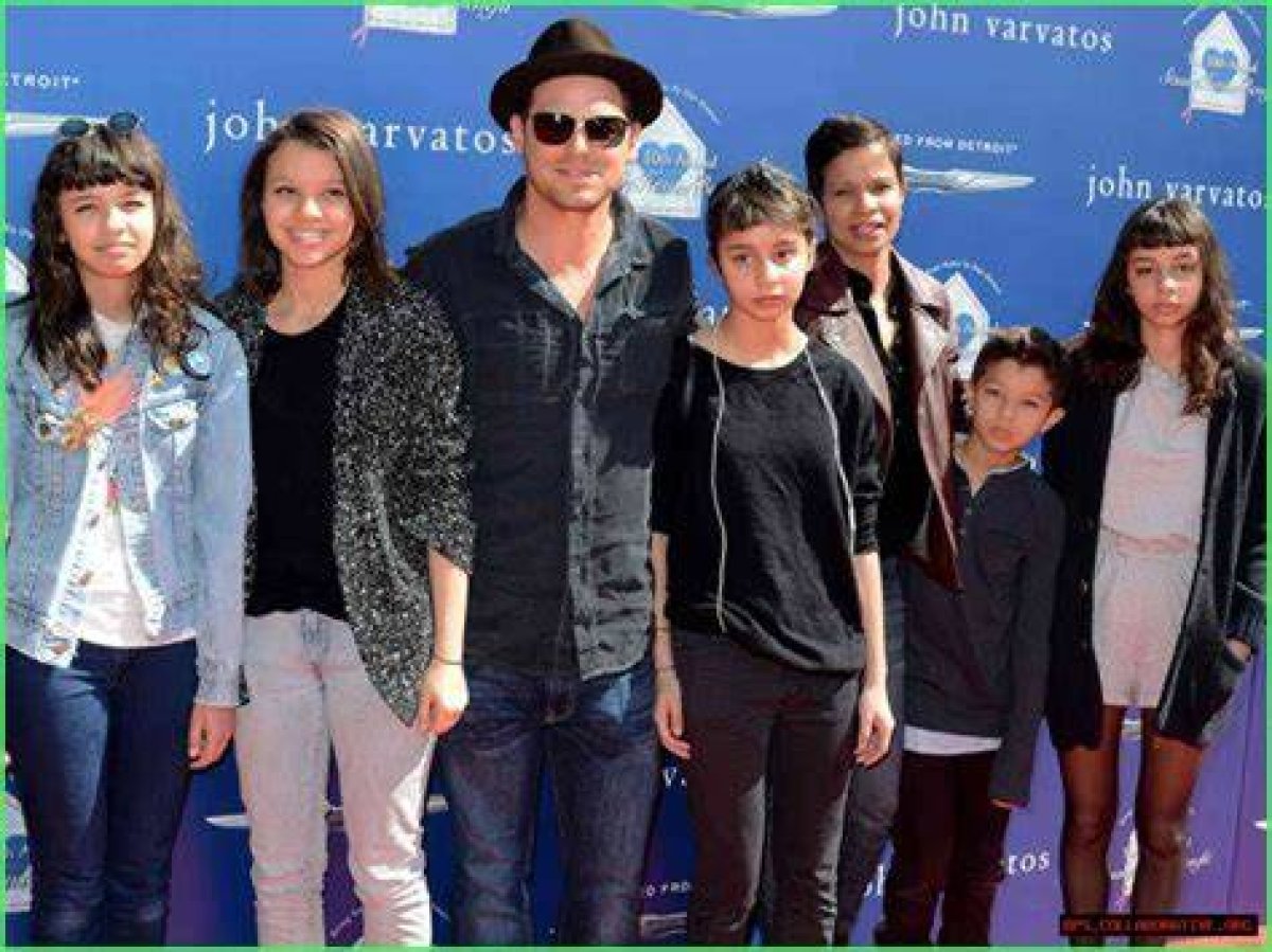 Exploring the Life of Justin Chambers and His Children