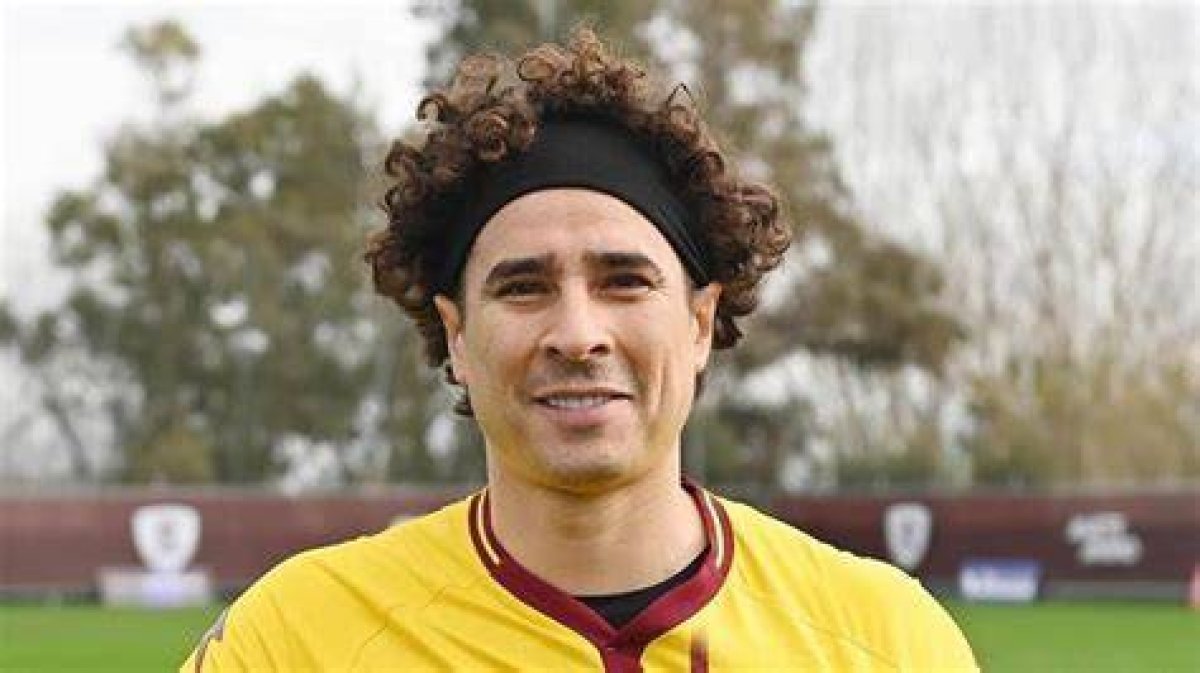 Guillermo Ochoa Net Worth, Income, Salary, Earnings, Biography