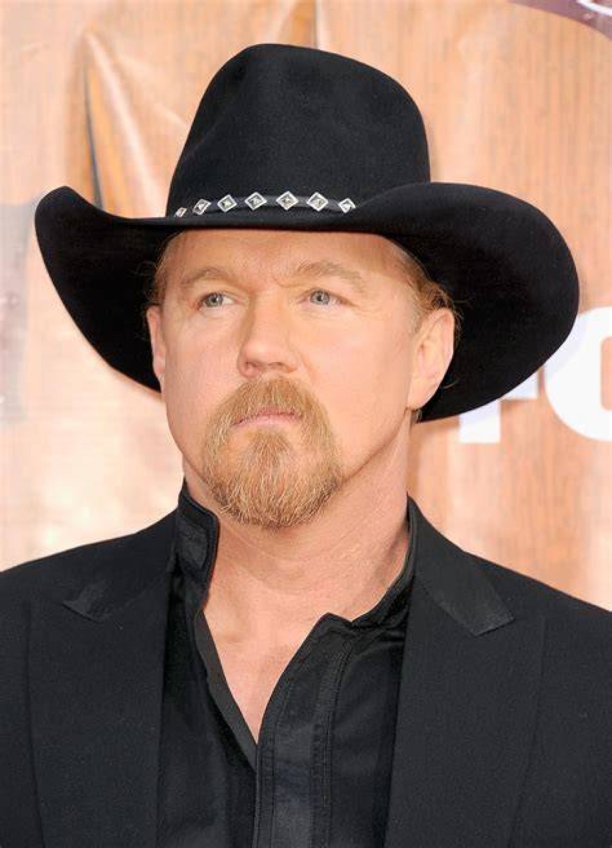 How Tall Is Trace Adkins? a Guide to the Country Stars Life and Career ·