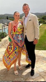 Inside the Life of Kanes Wife! ·