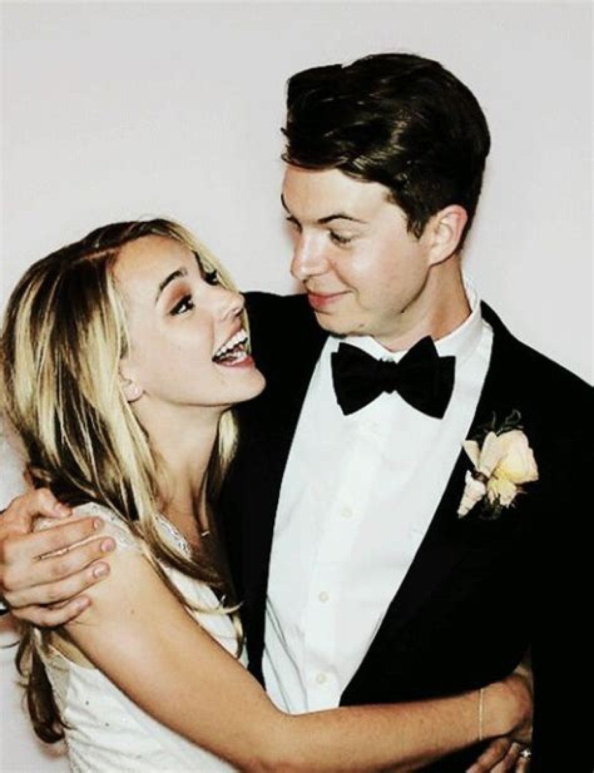 Is Kendall Schmidt Married to Katelyn Tarver? (Celebrity Interview)