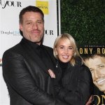 Is Tony Robbins Married? Age, Wife, Height, Net Worth |