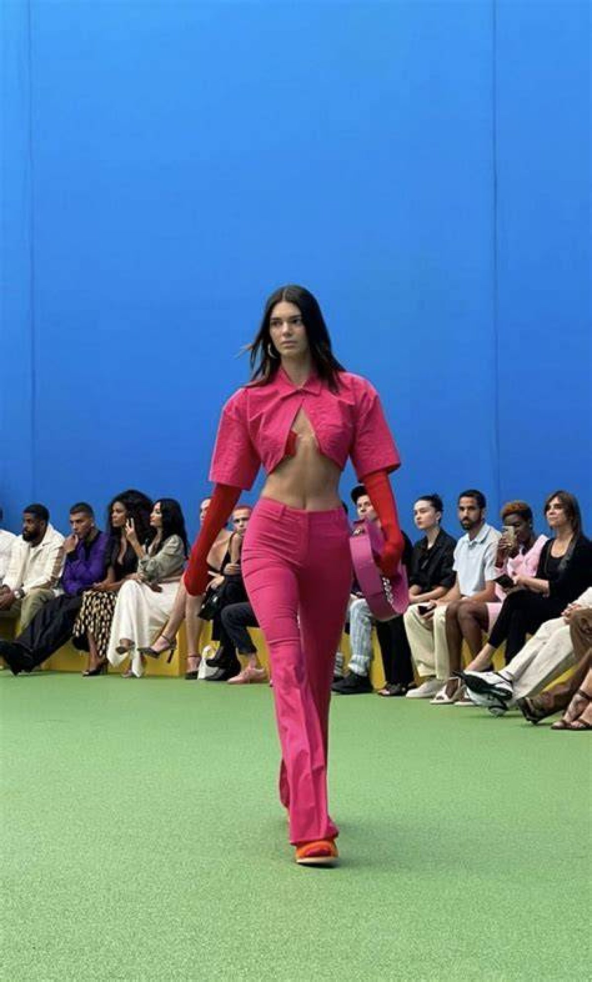 Jacquemus and Kendall Jenner: a Fashion Collaboration That Redefines Style
