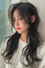 Korea's "Hush Cut" Is the Layered Shag Taking over This Fall |