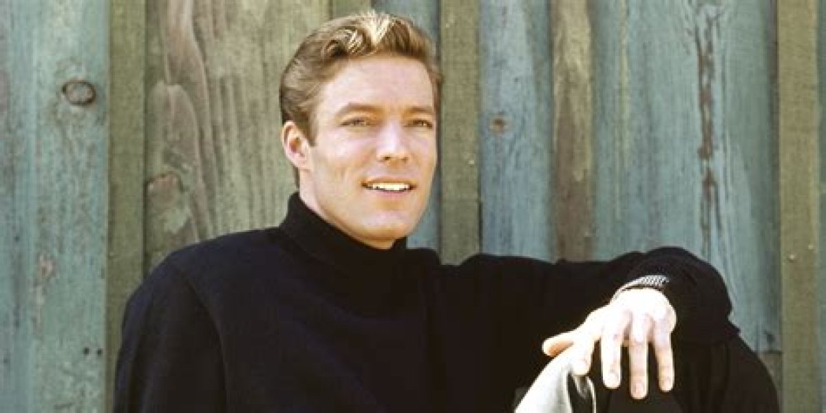 Learn the Secrets of Richard Chamberlain's Love Life: Who's His Wife?