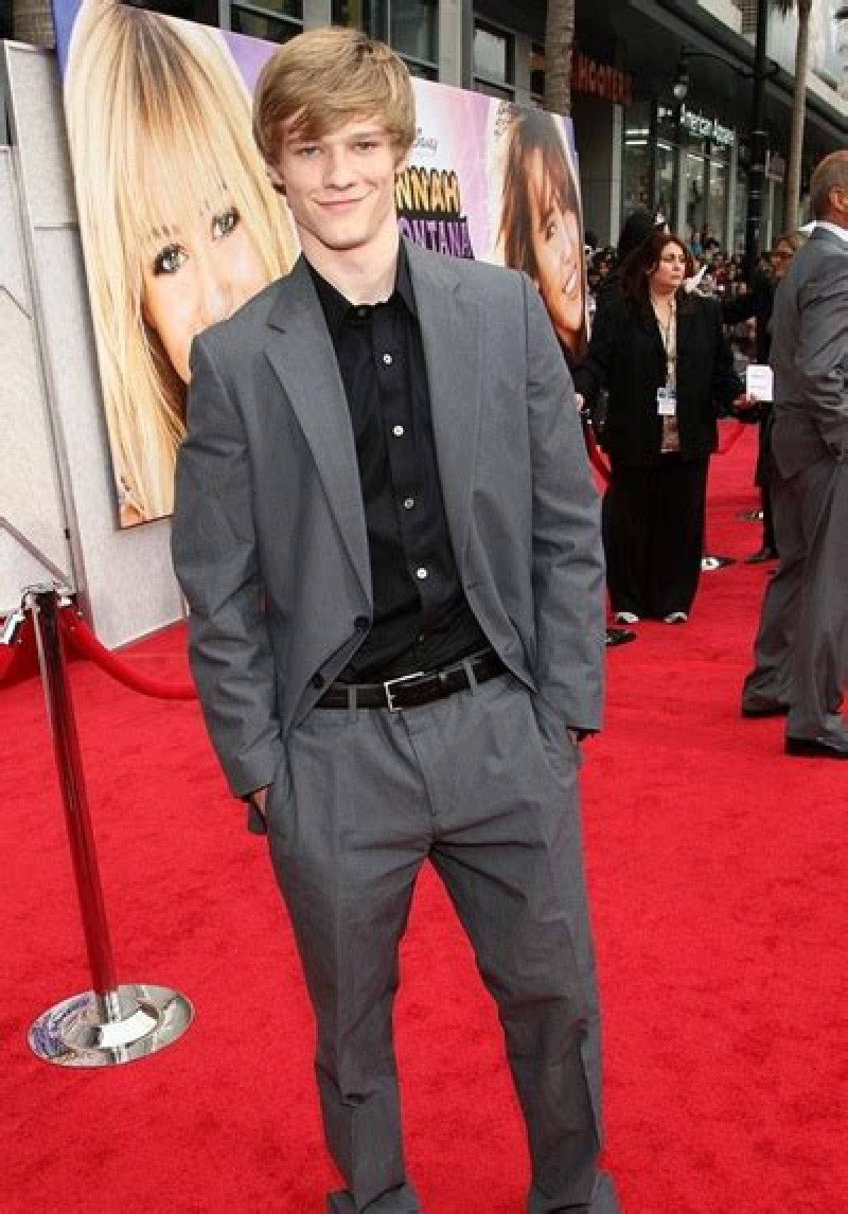 Lucas Till Height, Weight, Age, Girlfriend, Career, Family, Facts, Biography