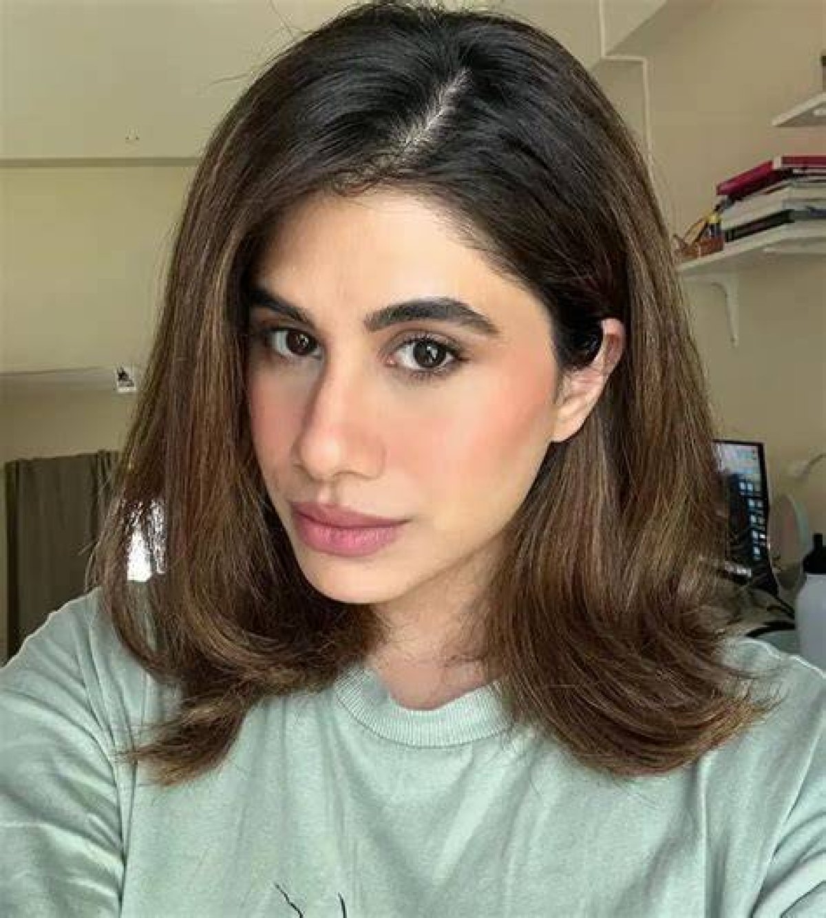 Malvika Sitlani - Bio, Age, Wiki, Facts and Family ·