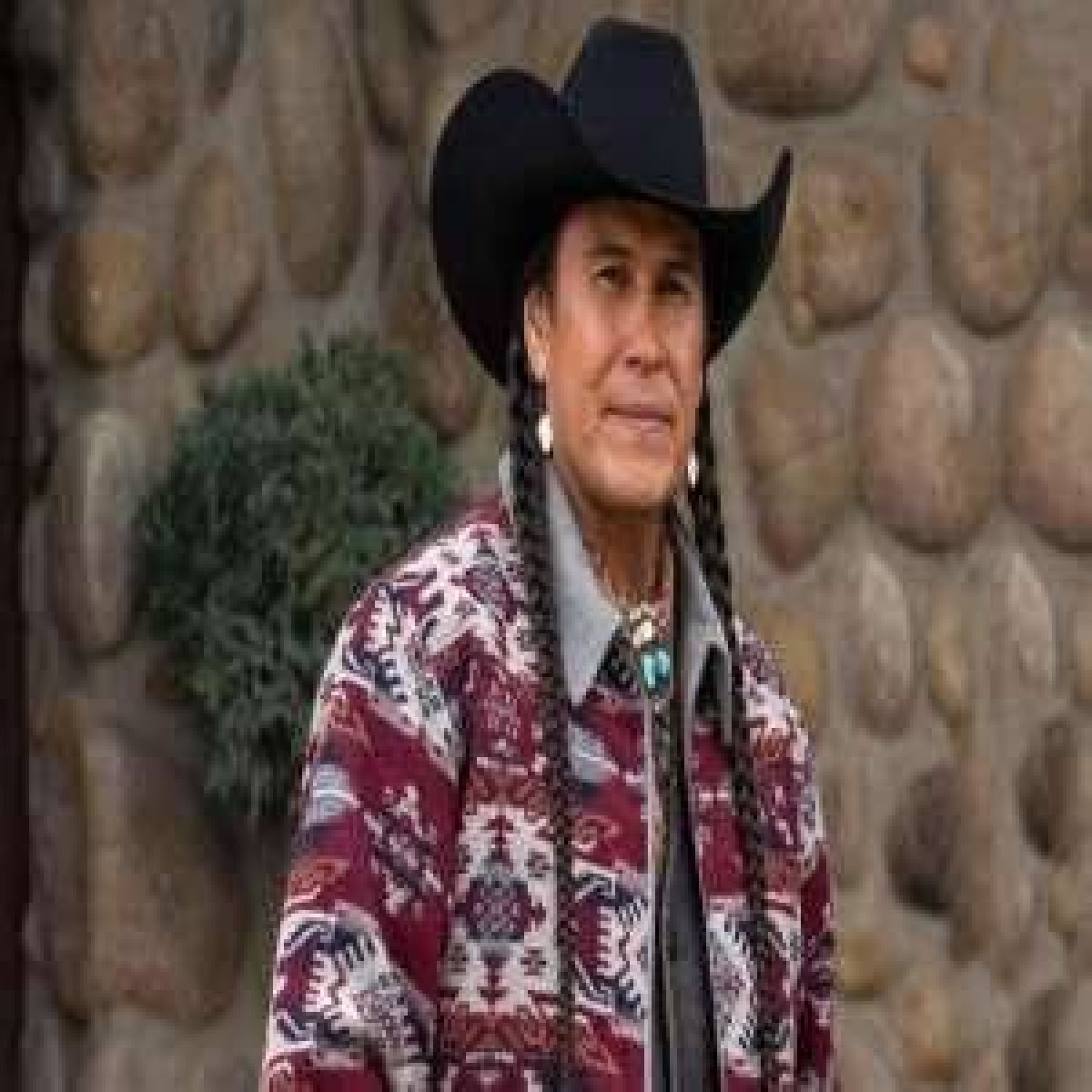 Moses Brings Plenty Wife, Age, Height, Weight, Net Worth ·