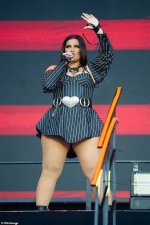 Nelly Furtado's Voluptuous Curves: a Feast for the Eyes