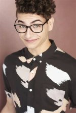 Noah Grossman’s Age, Girlfriend, Height, Net Worth. Gay?