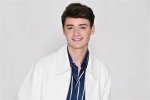 Noah Schnapp Biography, Age, Height, Wife, Net Worth, Family