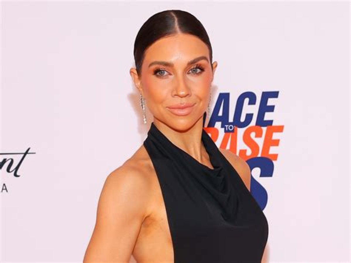 Peakvibe | Jenna Johnson - Celebnetworth