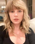 Photos Taylor Swift Without Makeup from 2008 People Shoot ·