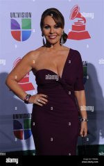 Pixblog | Maria Elena Salinas