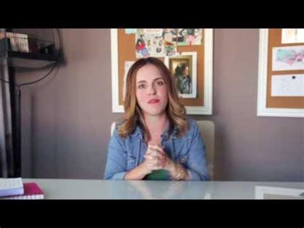 Rachel Hollis to Fellow Stretch-Marked Moms: You Inspire Me!