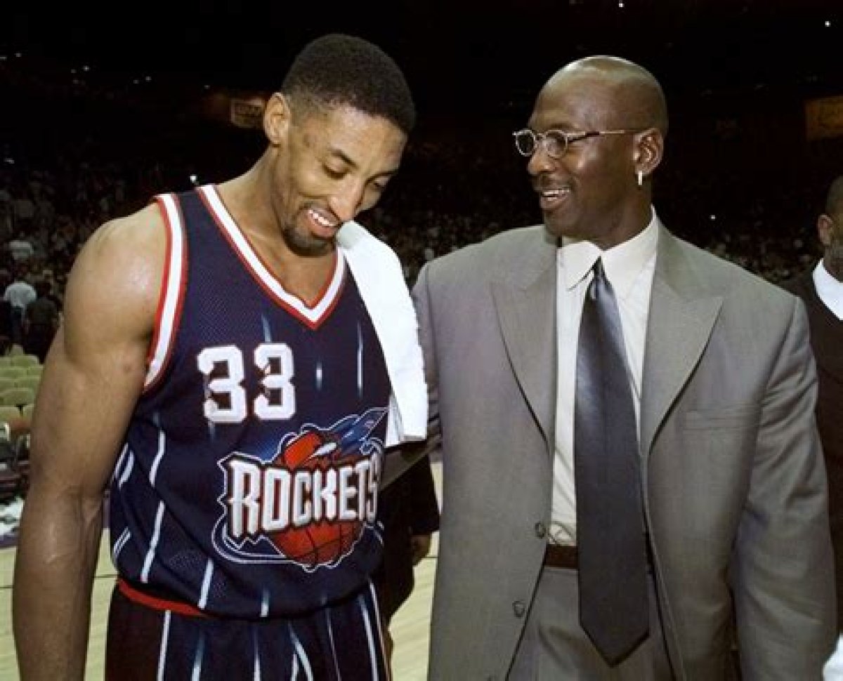 Scottie Pippen's Journey with the Houston Rockets: a Legend's Short Stint