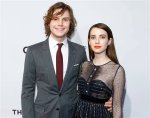 Star, Evan Peters Have "Extreme" Relationship |