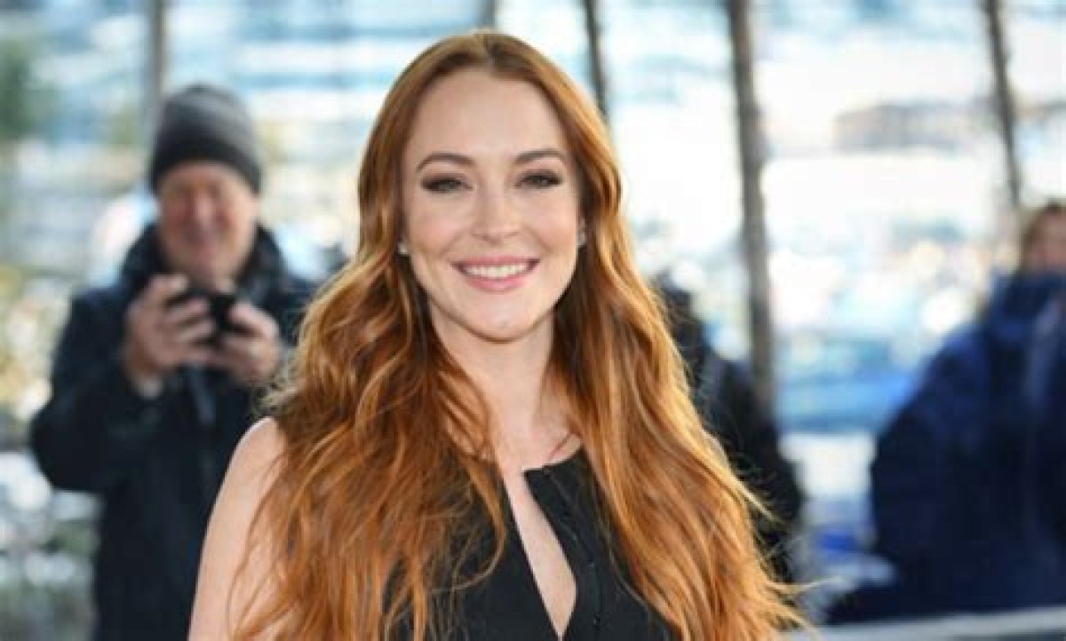The Untold Truth About Lindsay Lohan's Twin