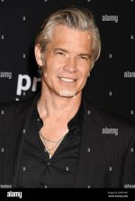 Timothy Olyphant's Dazzling Smile: a Hollywood Staple