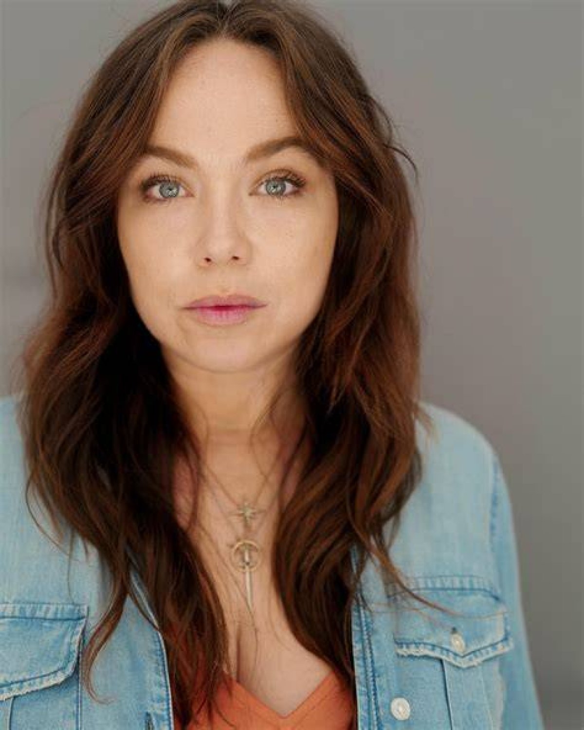 Uncover the Secrets: Amanda Fuller's Measurements Revealed