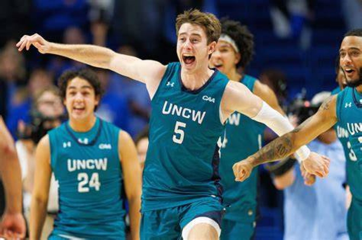 Uncw Men's Basketball: a Comprehensive Guide to the Program's History, Achievements, and Future