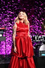 Unlock the Secrets of Julia Michaels' Extraordinary Net Worth