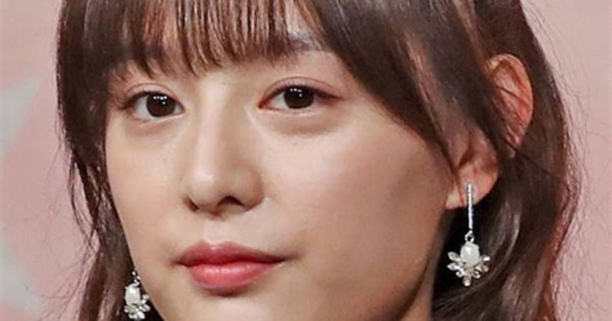 Unraveling the Mystery of Kim Ji Won's Dating Life