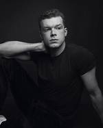 Unveiling Cameron Monaghan's Romantic History: a Comprehensive Exploration