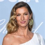 Unveiling the Dimensions: Gisele Bündchen Height and Weight