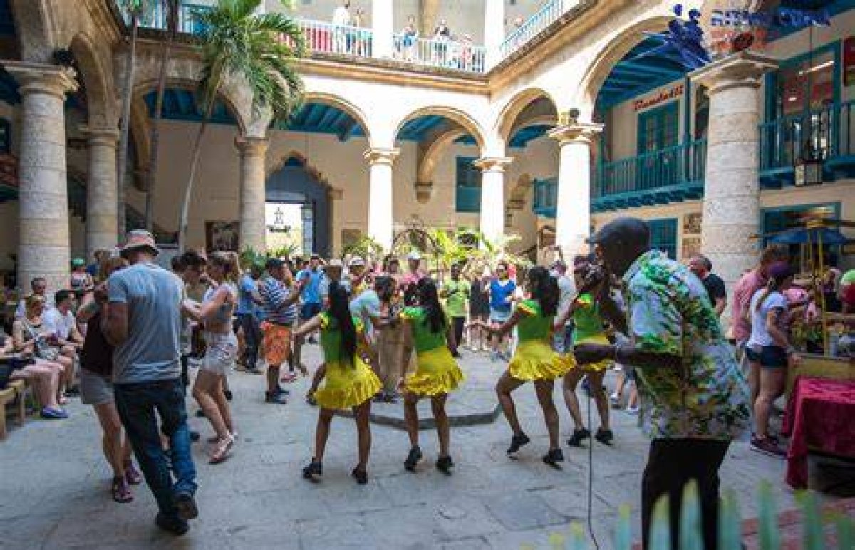 Unveiling the Rhythms and Culture of Lively Night Markets