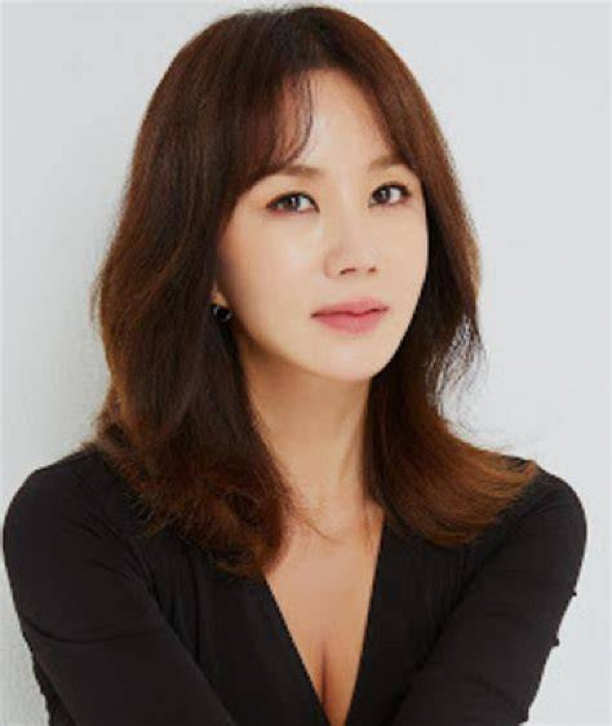 Unveiling the Truths of Uhm Jung Hwa's Plastic Surgery Journey