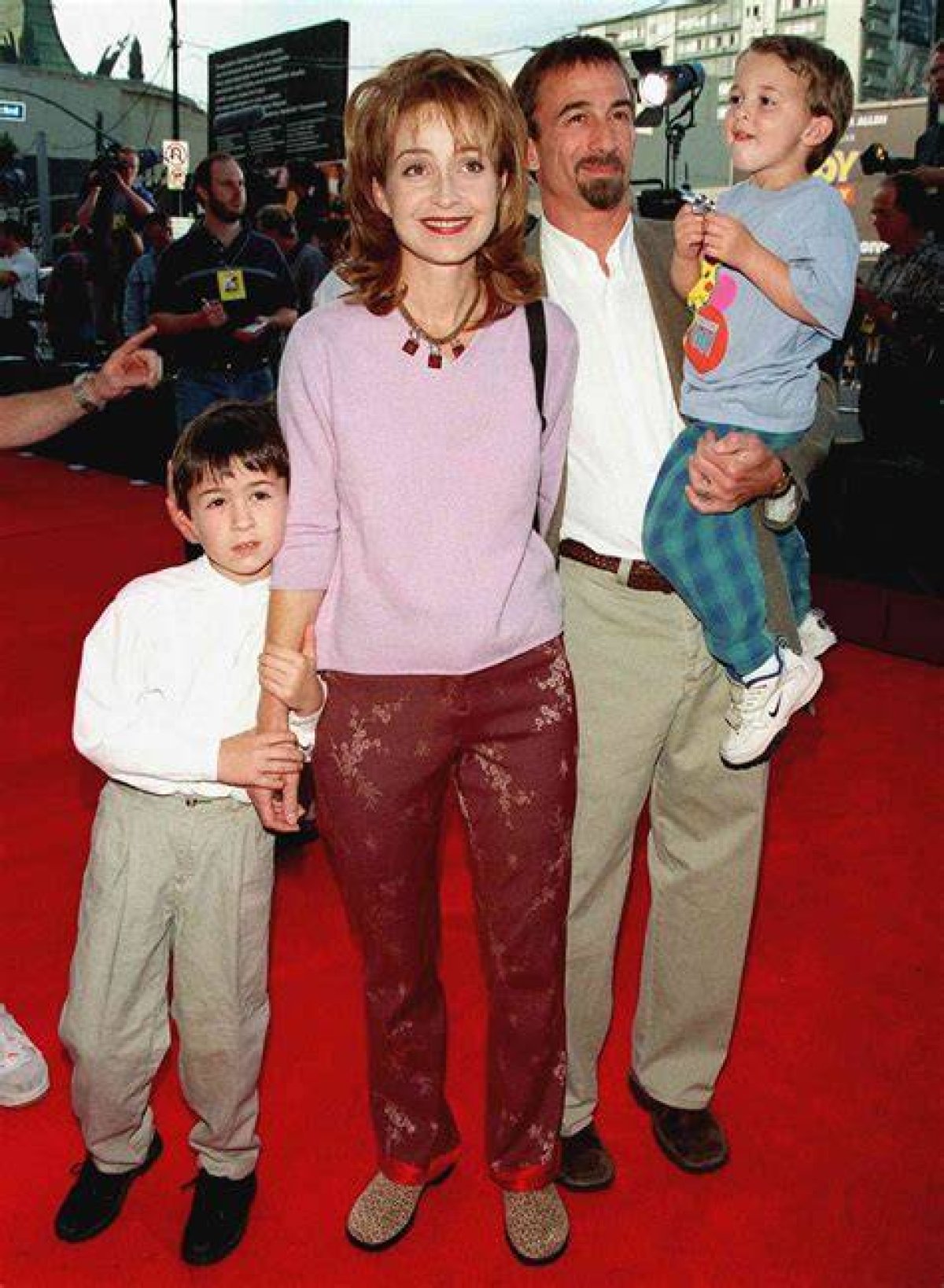 Unveiling the World of Annie Potts' Children: Surprising Discoveries and Insights