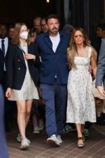Violet Affleck: a Trendsetter in Mask Wearing