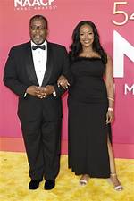 Wendell Pierce's Wife: a Comprehensive Look into His Life and Relationships
