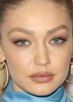 What Color Eyes Does Gigi Hadid Have
