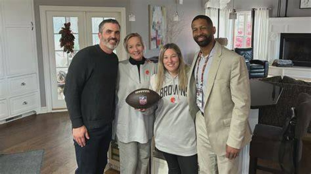 Who Is Jim Donovan Wife Cheryl, Meet Their Daughter Meghan Donovan, Family and Net Worth