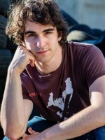 Zachary Gordon's Mysterious Love Life Revealed